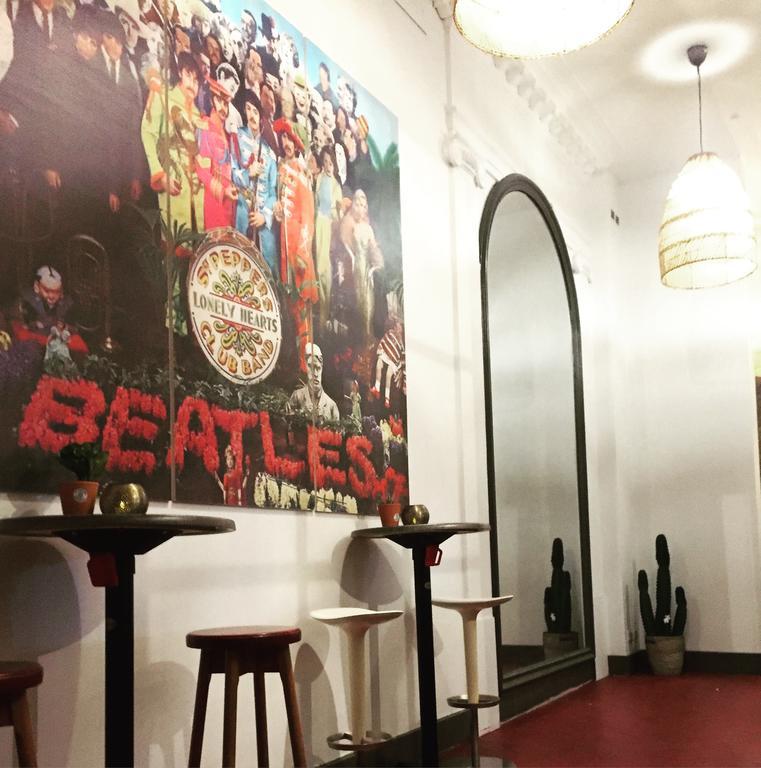 Sgt.Pepper'S Bnb Ιξέλ Εξωτερικό φωτογραφία